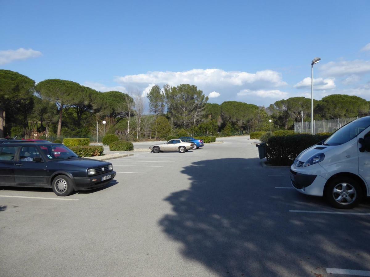Residences Du Golf Saint-Raphaël Exterior foto